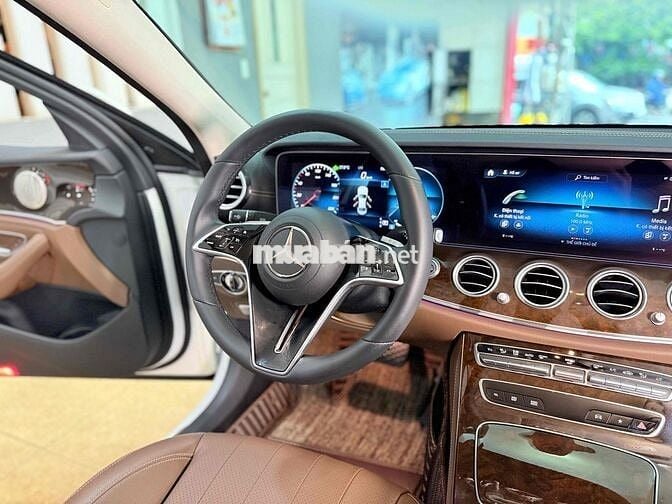 ❤️MER E200 EX TRẮNG NÂU 4.000KM 2022 🇻🇳🇻🇳🇻🇳