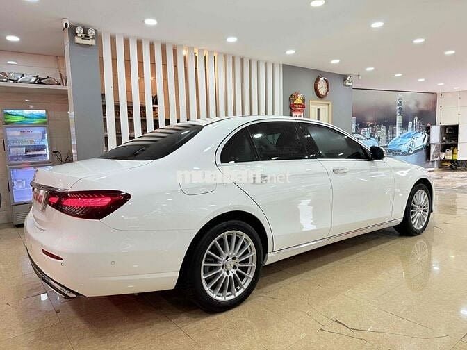 ❤️MER E200 EX TRẮNG NÂU 4.000KM 2022 🇻🇳🇻🇳🇻🇳