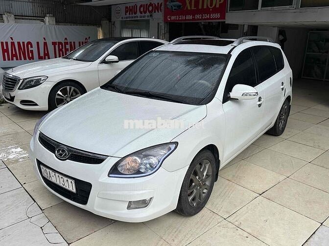 Hyundai i30 2010 CW 1.6 AT - 88000 km