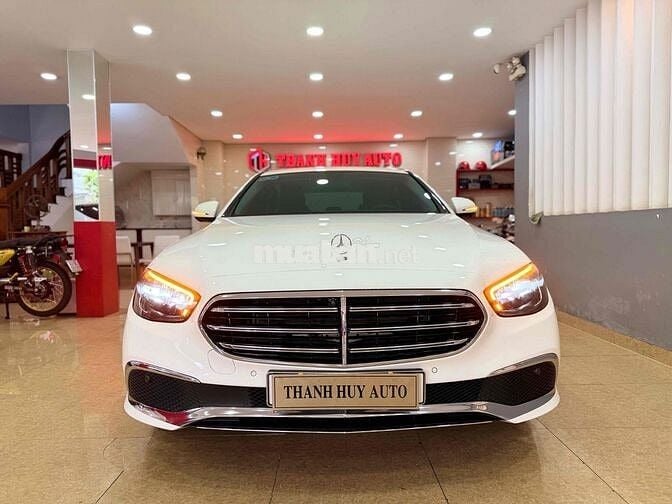 ❤️MER E200 EX TRẮNG NÂU 4.000KM 2022 🇻🇳🇻🇳🇻🇳