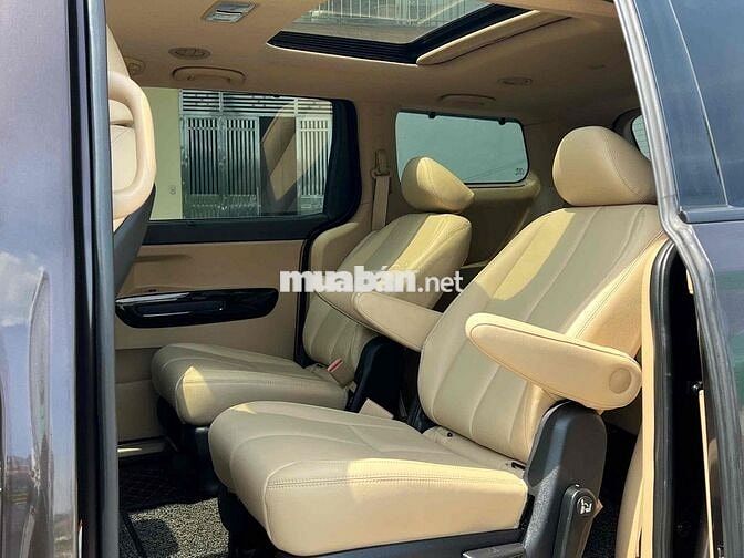 Kia Sendona Luxury 2.2 dầu 2018 - 90000 km