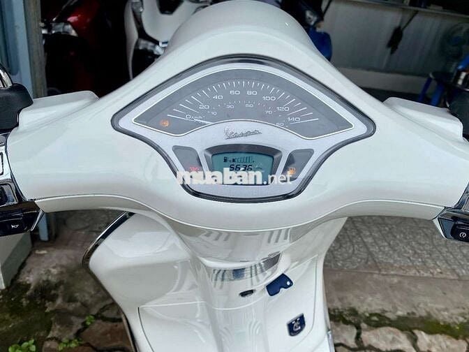 Xe TRÙM MỀN VESPA Primavera ABS LED Lướt 5.000Km