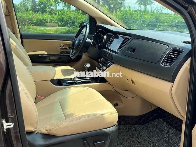 Kia Sendona Luxury 2.2 dầu 2018 - 90000 km