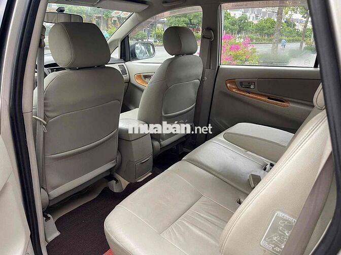 Toyota Innova 2011 GSR - 55555 km