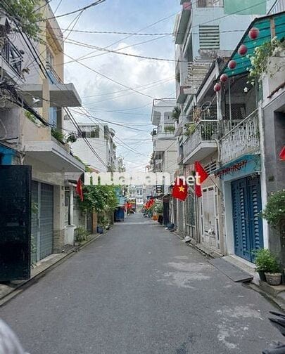Gần mặt tiền Trường Chinh, 3 tầng, gần trung tâm