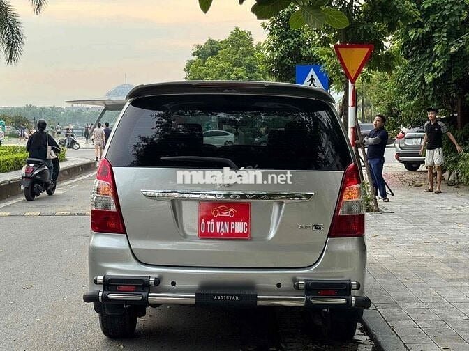 Toyota Innova 2013 E - 6 km