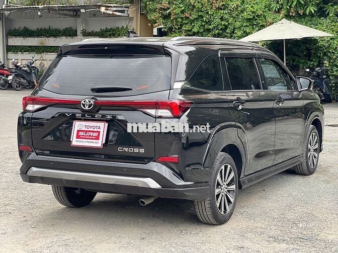 Toyota Veloz Cross 2022 CVT - 29636 km