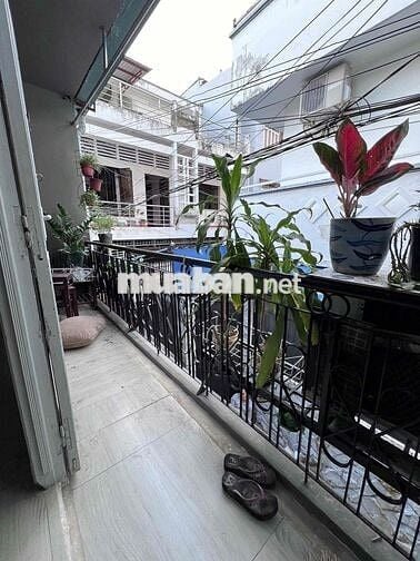 1 Trệt 1 Lầu Full Nội Thất Cao Cấp, Sát Q1, Hutech, FTU, HIU, Văn Lang