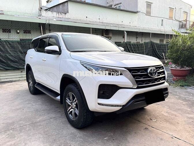 Toyota Fortuner 2022 2.4L 4x2 MT - 89000 km