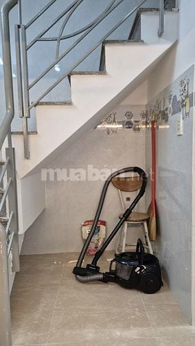 CHO THUÊ NHÀ NGUYÊN CẢN HẺM 1902 LVL-1 TRỆT 2 LẦU -3PN 3WC