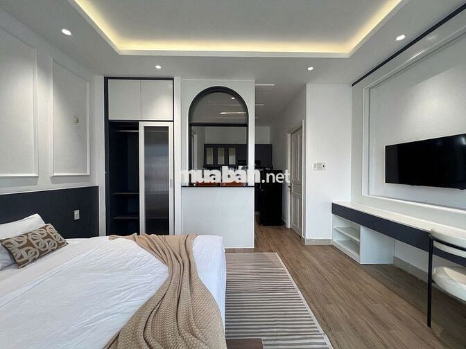 🏙️ Căn Hộ 1PN Full Kính ✨ Ban Công Chill 🌿 View Landmark 81 🌆 Gần Q1 📍