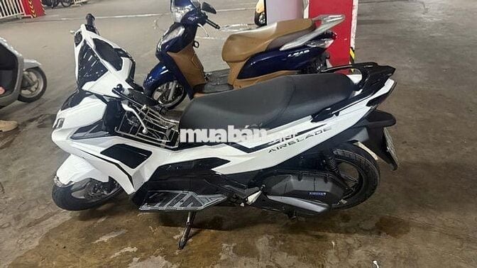 Cần bán Ablack-  2025 để giải quyết khó khăn