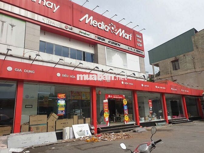 Cho thuê tòa nhà 1.500m² – Mặt đường Giải Phóng, làm trụ sở, showroom