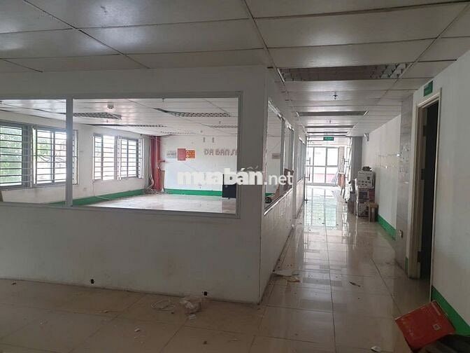 Cho thuê tòa nhà 1.500m² – Mặt đường Giải Phóng, làm trụ sở, showroom