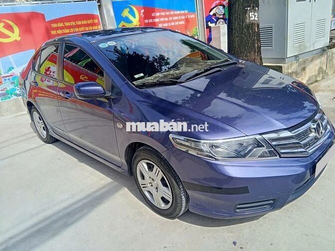 Honda City 2013 số sàn màu xanh xe nhà