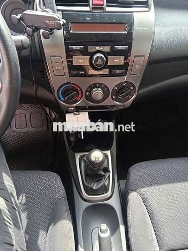 Honda City 2013 số sàn màu xanh xe nhà