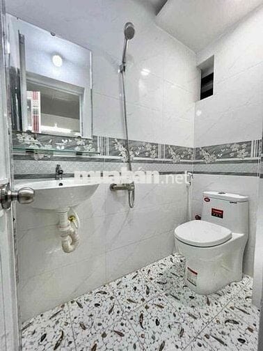 Sát Văn Lang 10 Bước, Nhà Gần Sông Thoáng Mát, Chính Chủ Rẻ Hơn TT