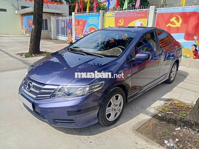 Honda City 2013 số sàn màu xanh xe nhà