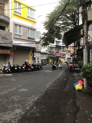 Nhà khu nội bộ 134 Thành Thái, 69m2, 4.2x17m, 5 tầng, 20 tỷ