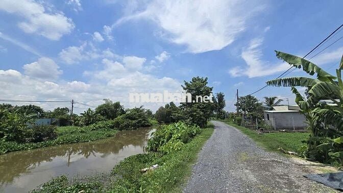 Bán nhà vườn 1200m2 giá 3.6 tỷ