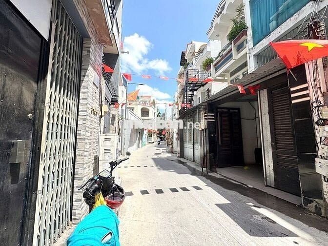 Cho Thuê Mặt Bằng Đường Trần Hưng Đạo, Quận 5 ( KD TỰ DO - Ngang 5m )