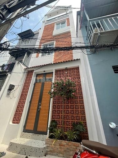 NHÀ MỚI - KHÁNH HỘI-KHÔNG QUY HOẠCH- 5PN 
