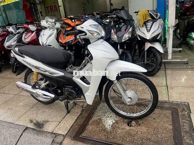 Honda wave A 2021 mới 90% biển số 90 chính chủ