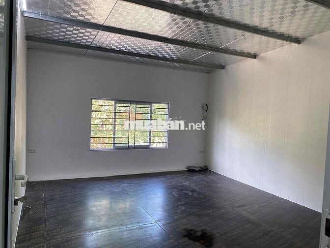 cho thuê nhà 2 tầng mặt đường ô tô đỗ cửa