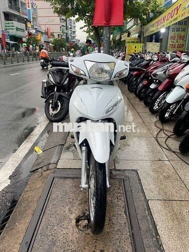Honda wave A 2021 mới 90% biển số 90 chính chủ