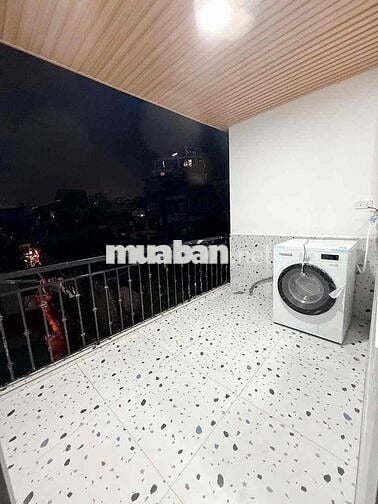Nhà em cần bán 18m2 xây 5 tầng 4.86 tỷ ở 29 Láng Hạ, Ba Đình ạ