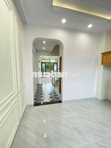 chủ kẹt cần bán nhà mới ngay đường số 11, Trường Thọ. DTSD 185,5m2 SHR