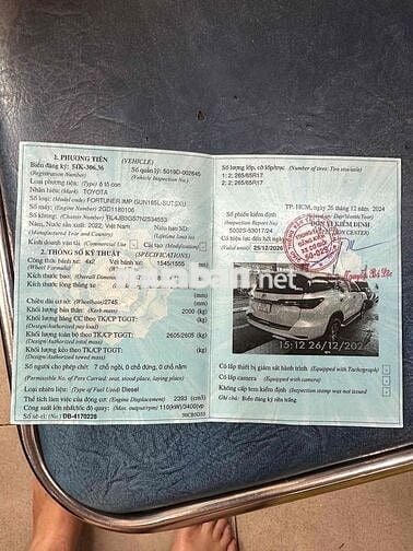 Toyota Fortuner dầu cuối 2022 số tự động mới 90%