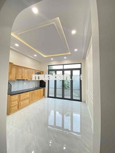 chủ kẹt cần bán nhà mới ngay đường số 11, Trường Thọ. DTSD 185,5m2 SHR