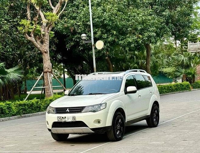 Mitsubishi Outlander 2009 - 128000 km