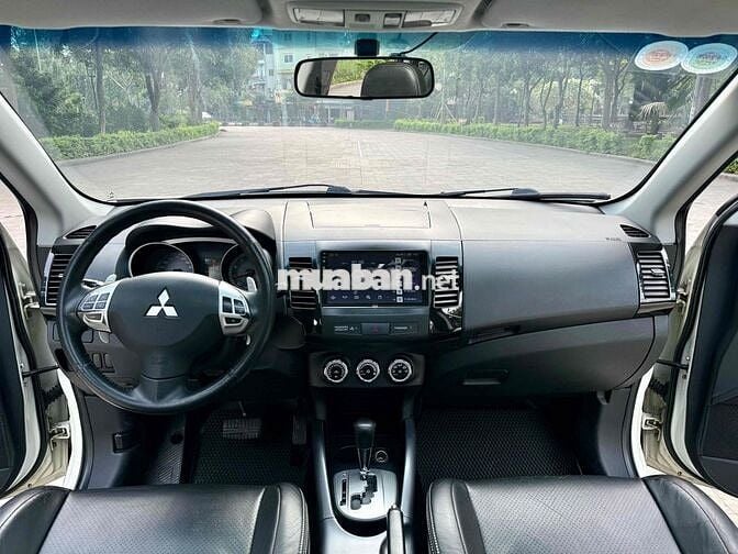 Mitsubishi Outlander 2009 - 128000 km