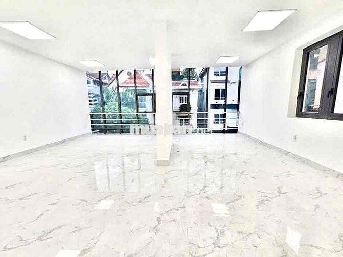 SIÊU PHẨM NHÀ ỐP KÍNH SANG TRỌNG CÓ THANG MÁY - 495a Tô Hiến Thành