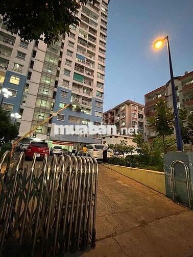 cho thuê căn hộ chung cư155 nguyễn chí thanh 2 ph.ngủ đầy đủ nội thât