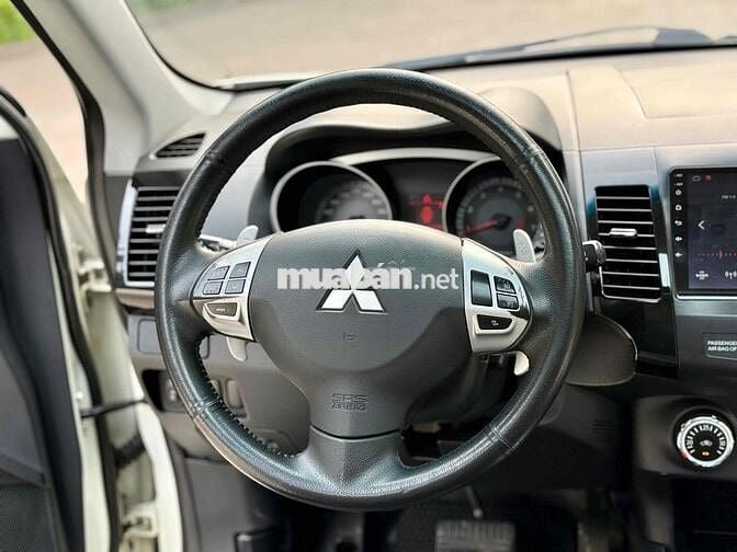 Mitsubishi Outlander 2009 - 128000 km