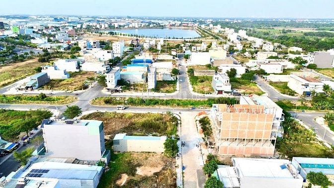 Cần bán gấp nền 105m2 - Đối diện hồ sinh thái 15ha tuyệt đẹp - Sổ hồng