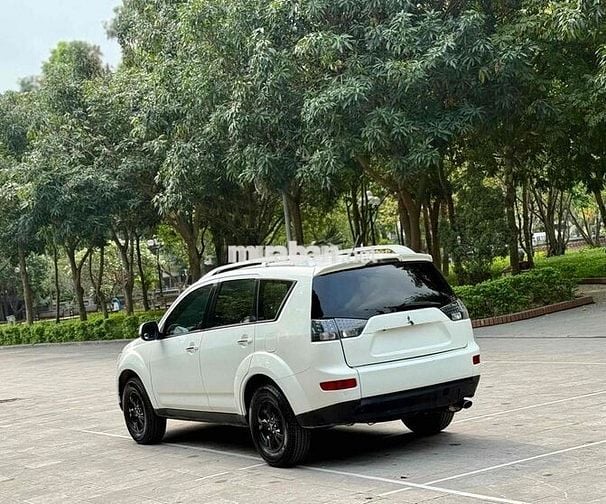 Mitsubishi Outlander 2009 - 128000 km