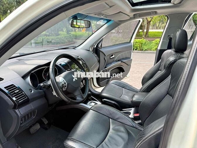 Mitsubishi Outlander 2009 - 128000 km