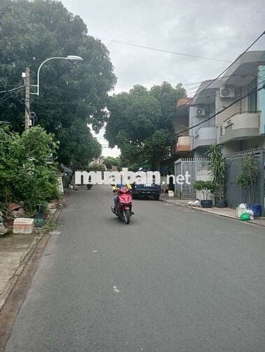 Nhà mặt tiền đường số 22 kdc bình hưng DT 4 x 16m trệt 1 lầu
