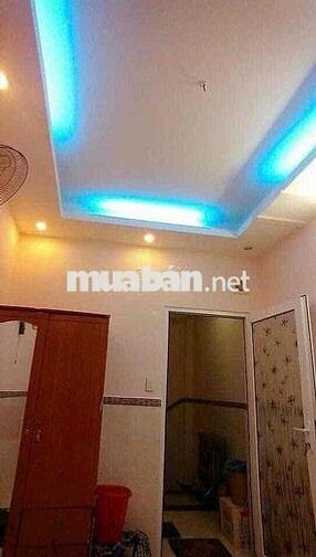 Cho thuê nhà nguyên căn q4 4 lầu 4 phòng ngủ 4 tolet