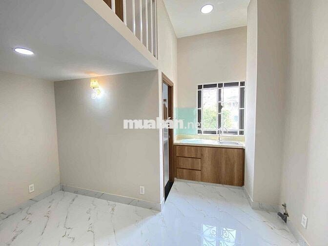 Cho Thuê Duplex Cửa Sổ Thoáng Gần Vạn Hạnh Mall