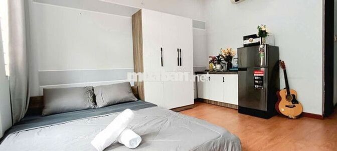 STUDIO BAN CÔNG FULL NỘI THẤT DI CHUYỂN LIÊN QUẬN