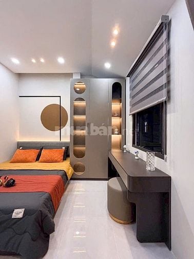 MT Hẻm - Thoáng - Nhà Đẹp - Vị Trí Tốt .