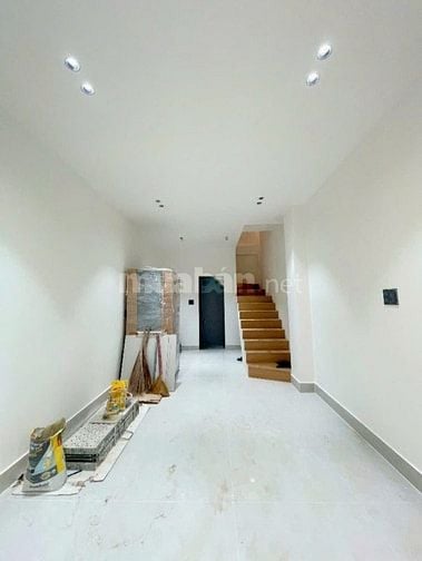  BÁN NHÀ ĐẸP 3 TẦNG BTCT - KHU DÂN CƯ HIỆN HỮU 