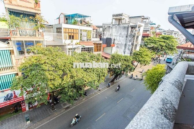 chính chủ cho thuê căn hộ 46m gồm 1 phòng khách và 1 phòng ngủ.