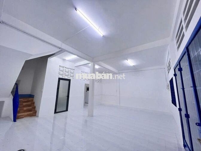 Cho thuê nhà hẻm 3m(XH) Nguyễn Kiệm, P.4, Q.Phú Nhuận giá 8tr