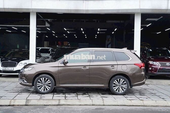 Mitsubishi Outlander 2022